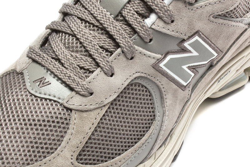 New Balance 2002R