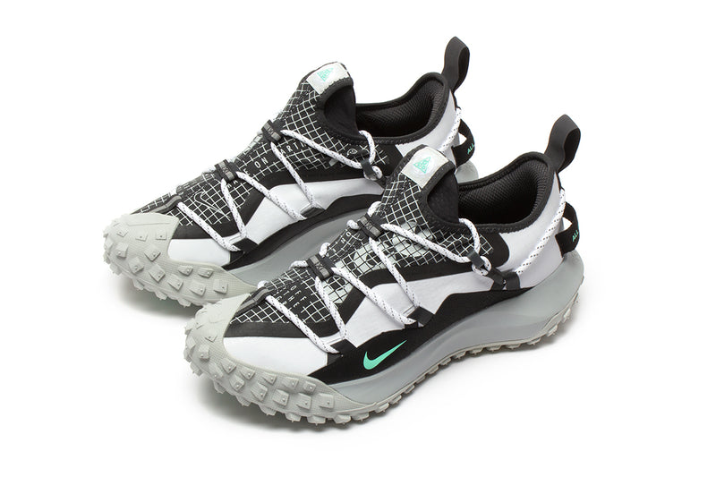 Nike ACG Mountain Fly Low SE White / Black