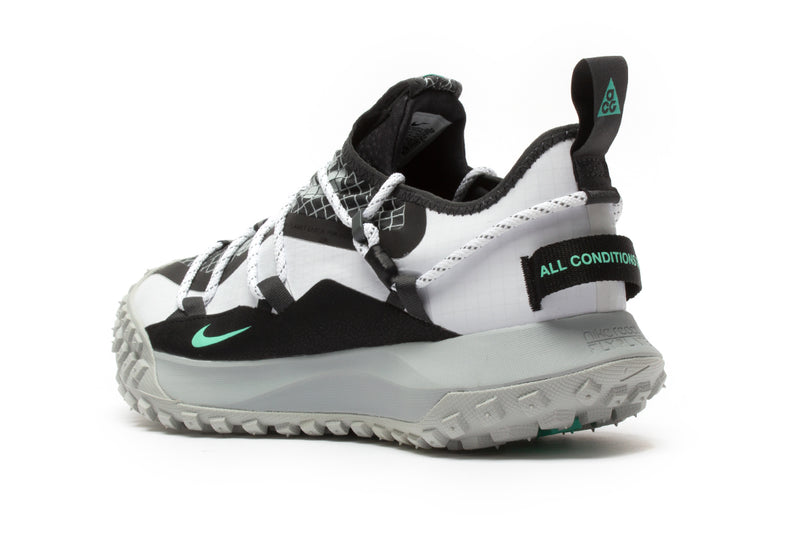 Nike ACG Mountain Fly Low SE White / Black