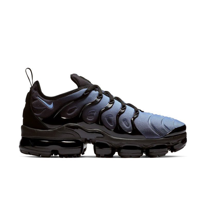 Men's running sneakers, black with blue side panels and Air sole cushioning