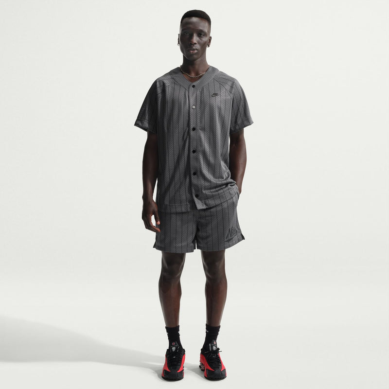 Men's iron grey patterned shorts with elastic waistband and drawstring, side logo