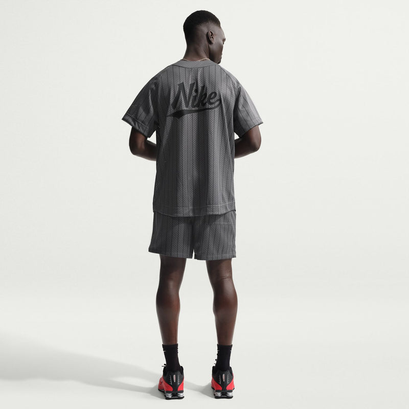 Men's iron grey shorts, patterned fabric with elastic drawstring and back logo