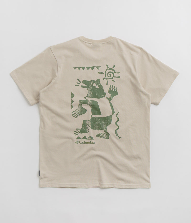 Columbia Explorers Canyon Back T-Shirt in Dark Stone and Bearly Tribe