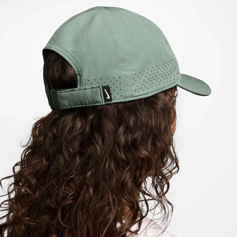 Dri-FIT ADV Club Unstructured Tennis Cap in Steam/Black