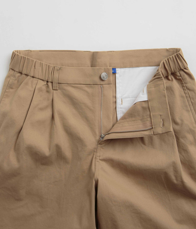 Helas Classic Pince Shorts in Beige