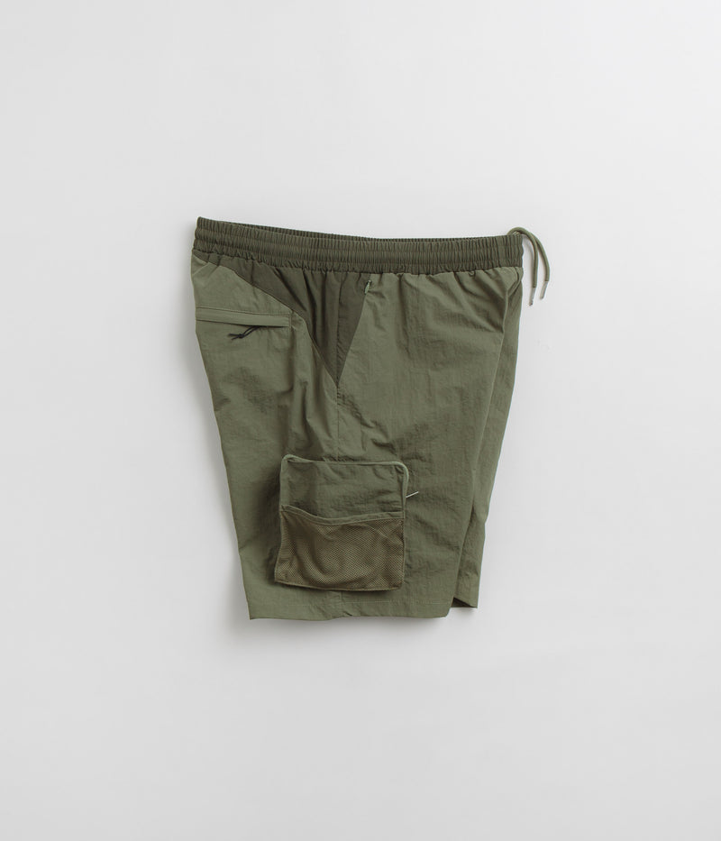 Helas Discovery Shorts in Khaki Green