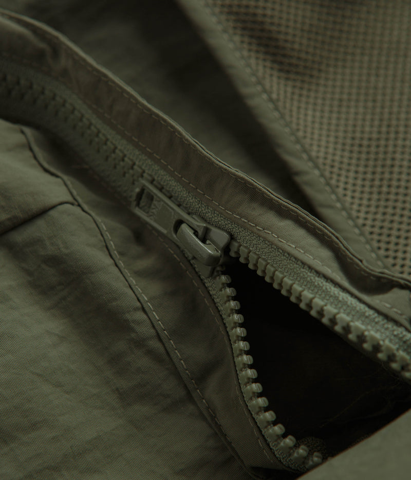 Helas Discovery Shorts in Khaki Green