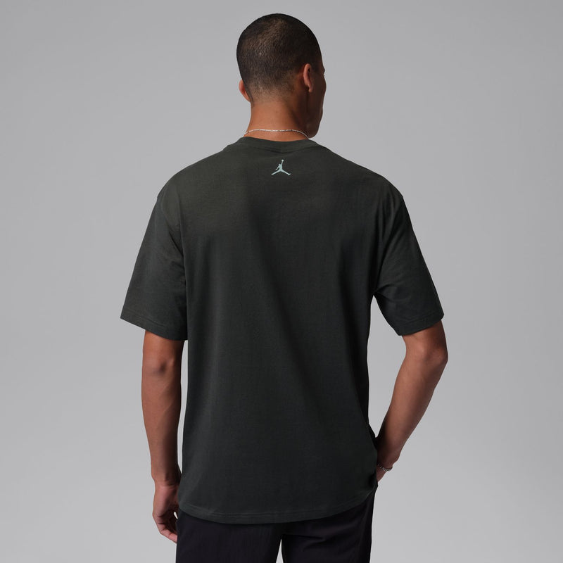 Men's dark T-shirt back with small Jumpman logo near collar