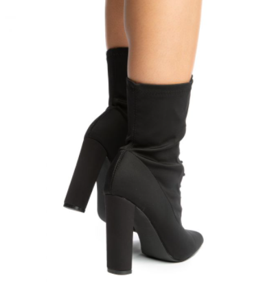 Liliana Flashy-3 Pointed Toe Lace Up Chunky Heel Bootie