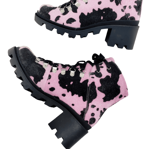 Mata Shoes Kick Lace Up Lug Sole Combat Ankle Boots Faux Fur Pink Cow Print