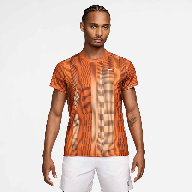 Men's Court Victory Dri-FIT Tennis Top in Campfire Orange/White