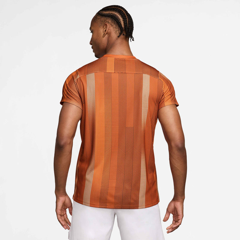 Men's Court Victory Dri-FIT Tennis Top in Campfire Orange/White