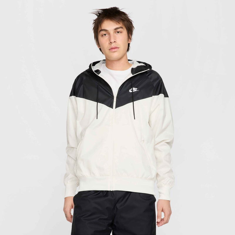 Men's Sportswear Windrunner Men's Hooded Jacket in Sail/Black/Sail/Sail