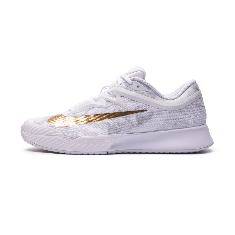 Men's Vapor Pro 3 Magnolia Hard Court Tennis Shoes in White/Metallic Gold-Pure Platinum