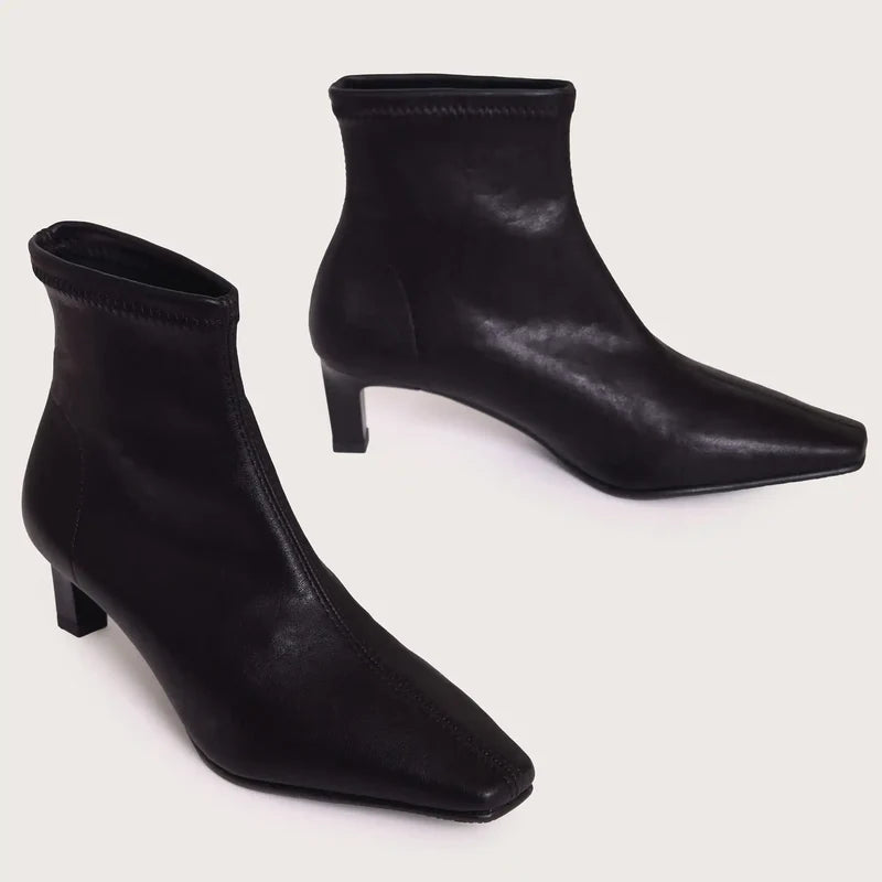 Delano - Black Leather