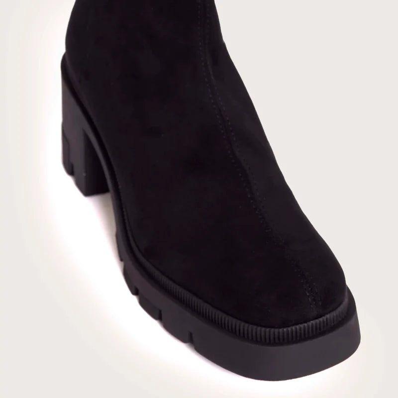 Flint - Black Suede