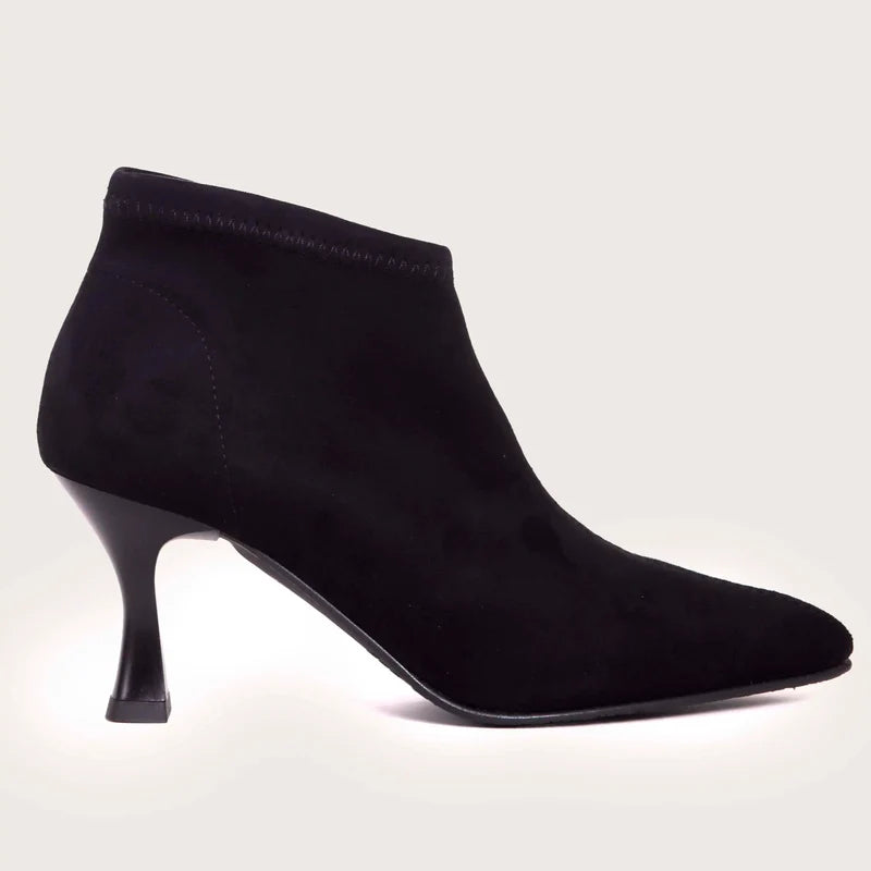 Henwood - Black Suede