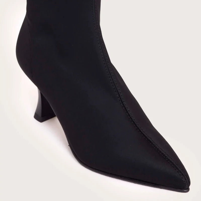 Martha - Black Suede