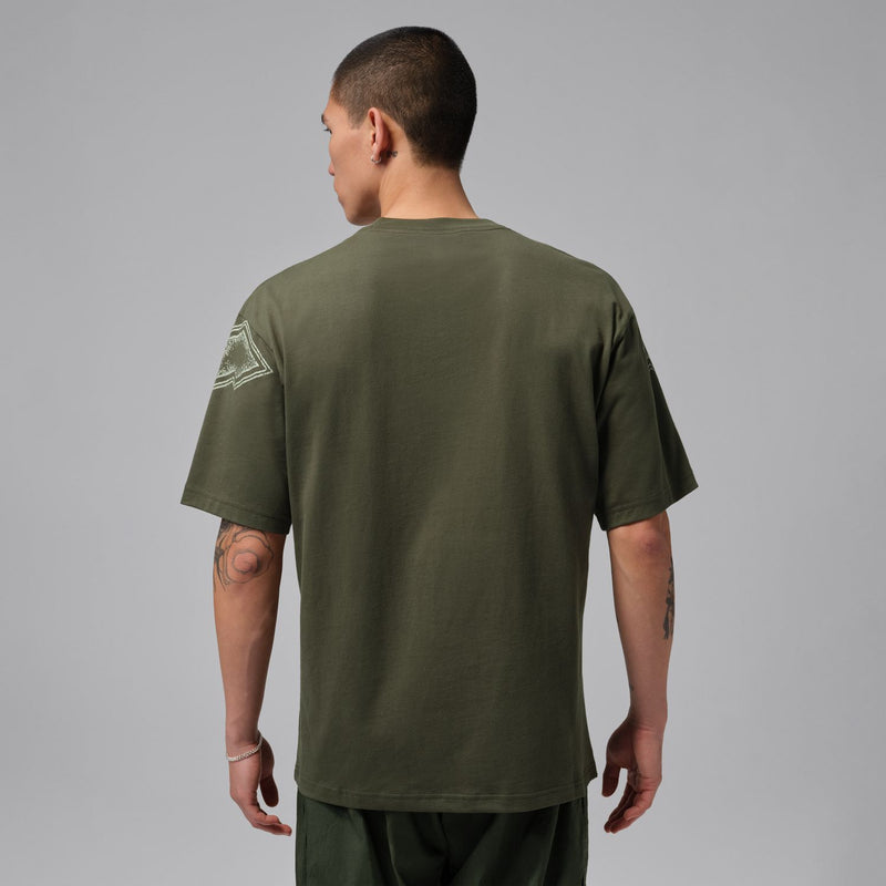 Cargo khaki crewneck T-shirt with plain back view