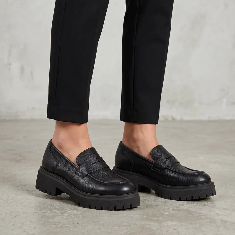 Monterey - Black
