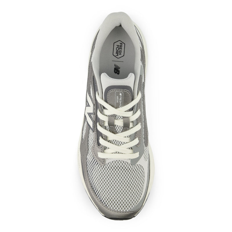 New Balance Men's Fresh Foam Arishi v4 in Grey Matter
