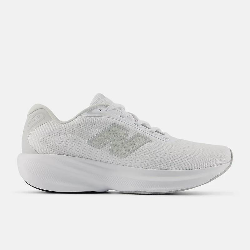 New Balance Women's Fresh Foam 680 v9 in Nb 103 White