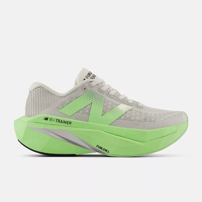 New Balance Women's FuelCell SuperComp Trainer v3 in Mint Flash