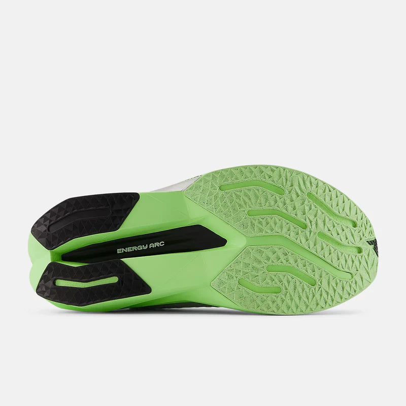 New Balance Women's FuelCell SuperComp Trainer v3 in Mint Flash