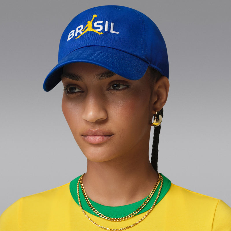 Old Royal blue snapback cap with BRASIL logo, curved brim, and snap closure.