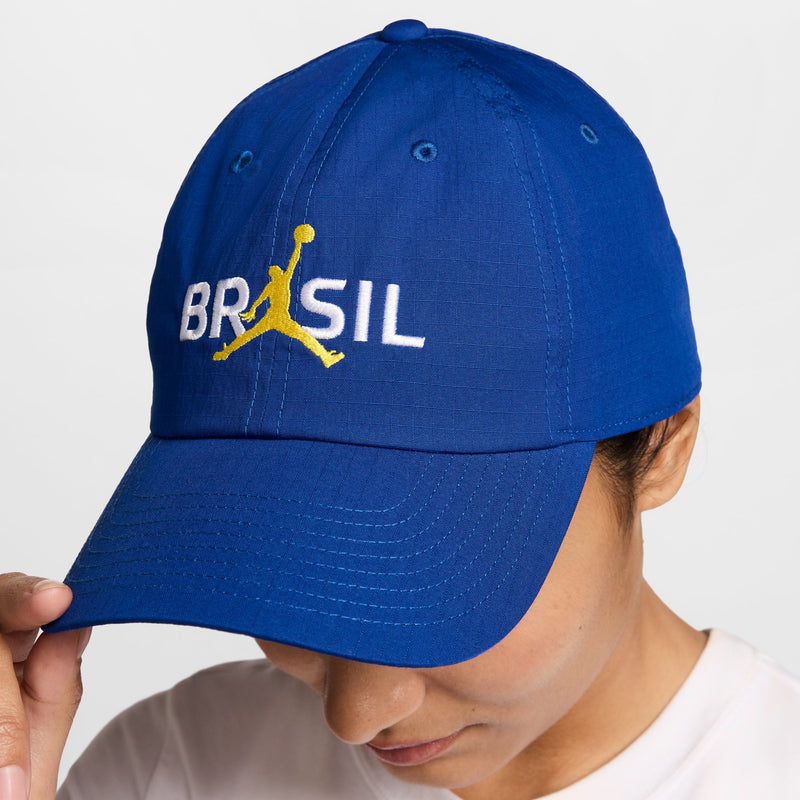 Old Royal blue snapback cap with BRASIL logo, shown from the front-left side.