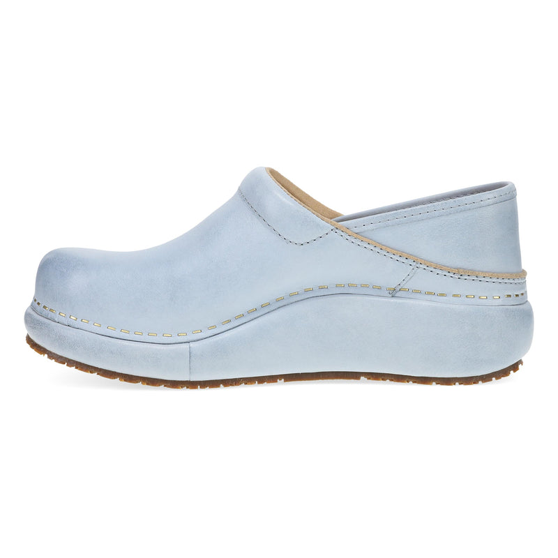 Side image of Platform Pro Sky Leather