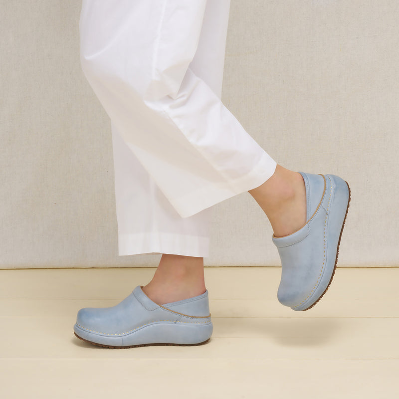 Platform Pro Sky Leather