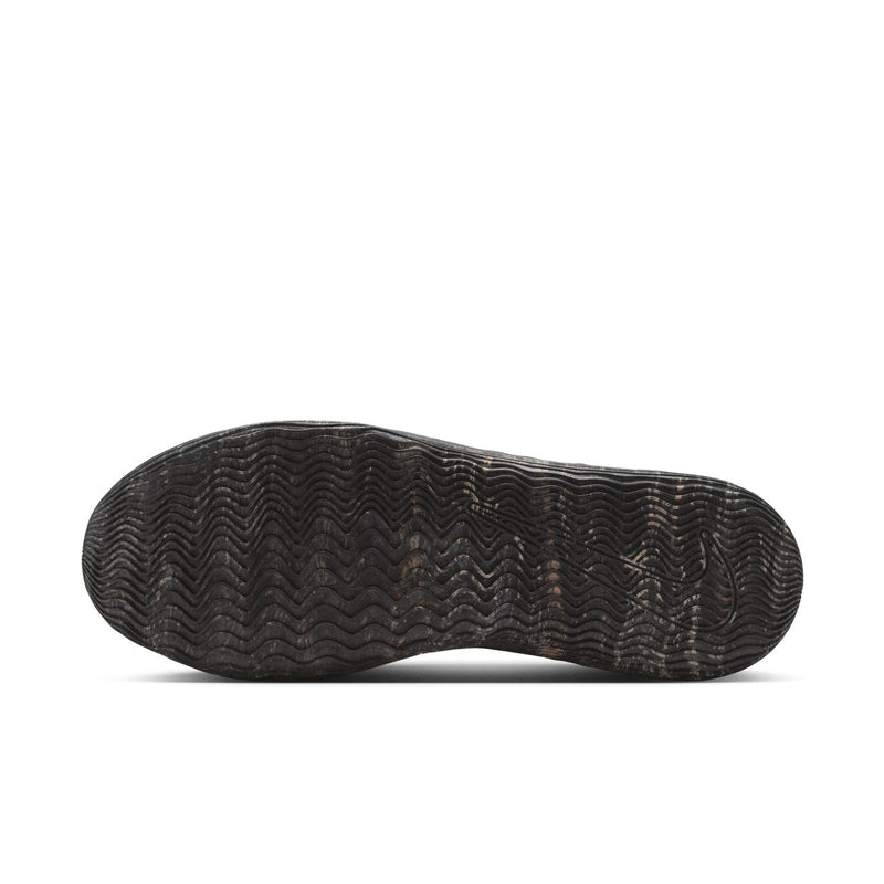Men's low-top running shoes, textured black rubber outsole with zigzag tread