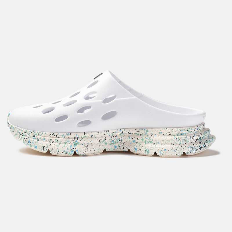 KANE Revive OB recovery shoe in white antique white speckle color, reverse view