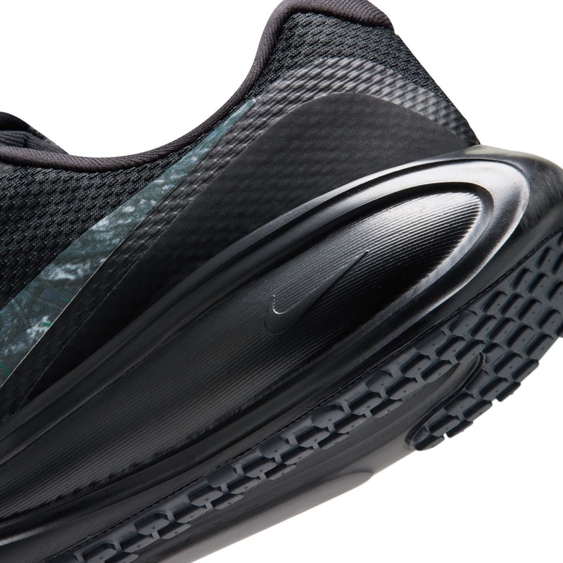 Men's black running shoe midsole and outsole detail with blue-green accent
