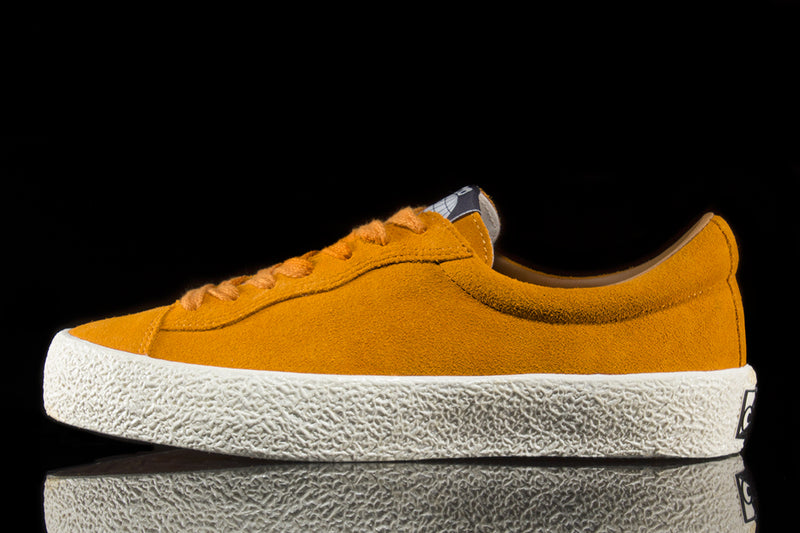 VM002 Suede Lo Cheddar
