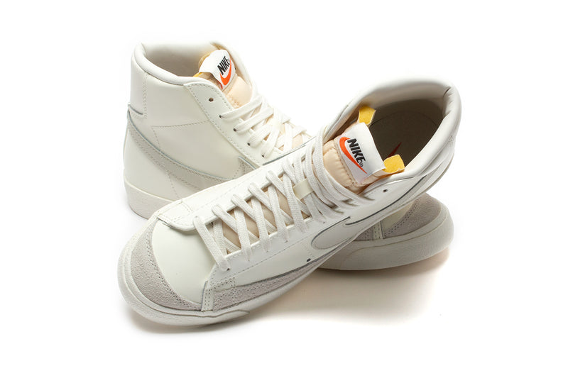 Nike Women's Blazer Mid '77