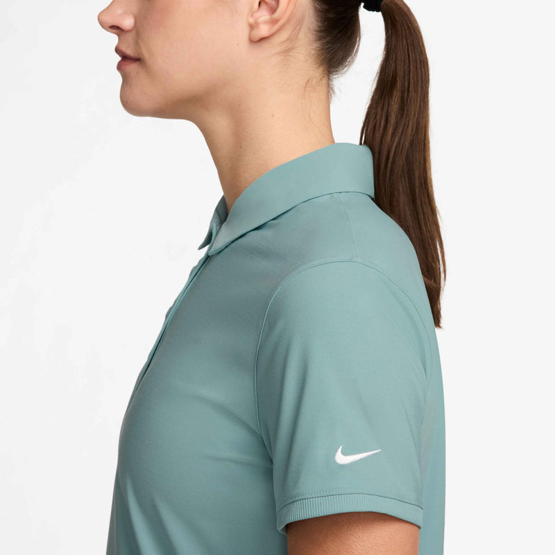 Women's Victory Dri-FIT Short-Sleeve Golf Polo in Cannon/White