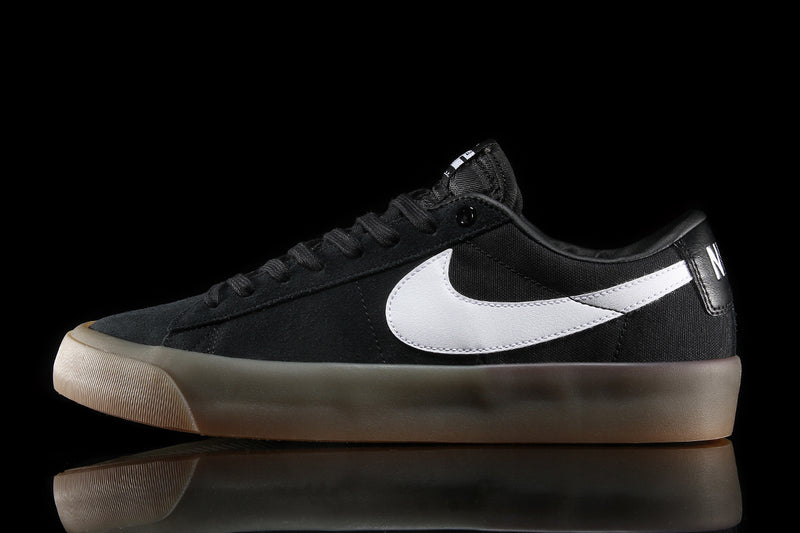 Nike SB Zoom Blazer Low Pro GT : Black / White / Gum