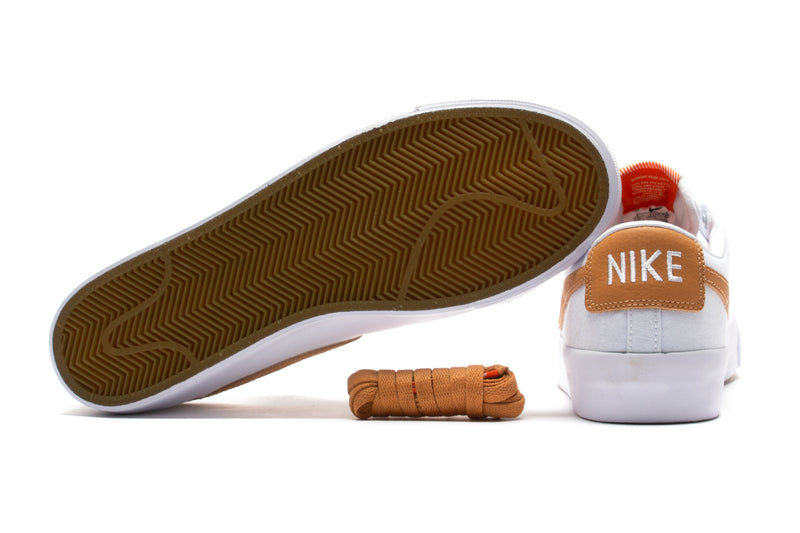 Nike SB Zoom Blazer Low Pro GT : White / Light Cognac